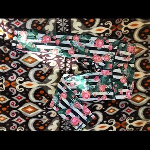 Lululemon size 6 • Unique • Floral Yoga Pants •